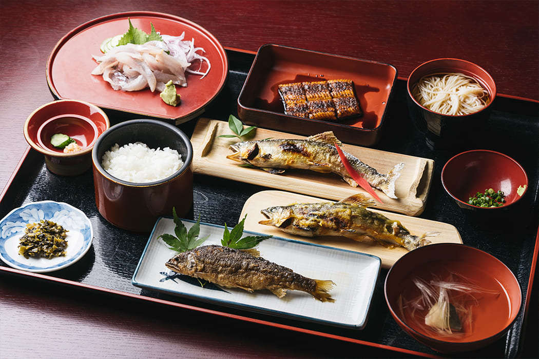 お食事について 甲佐町やな場